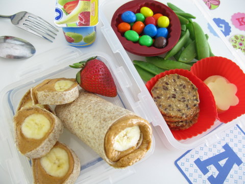 peanut-butter-pinwheel-sandwich