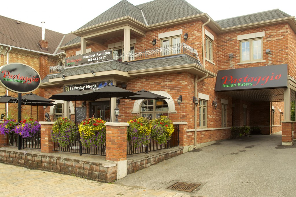Dining on Main Street, Stouffville Geranium Blog