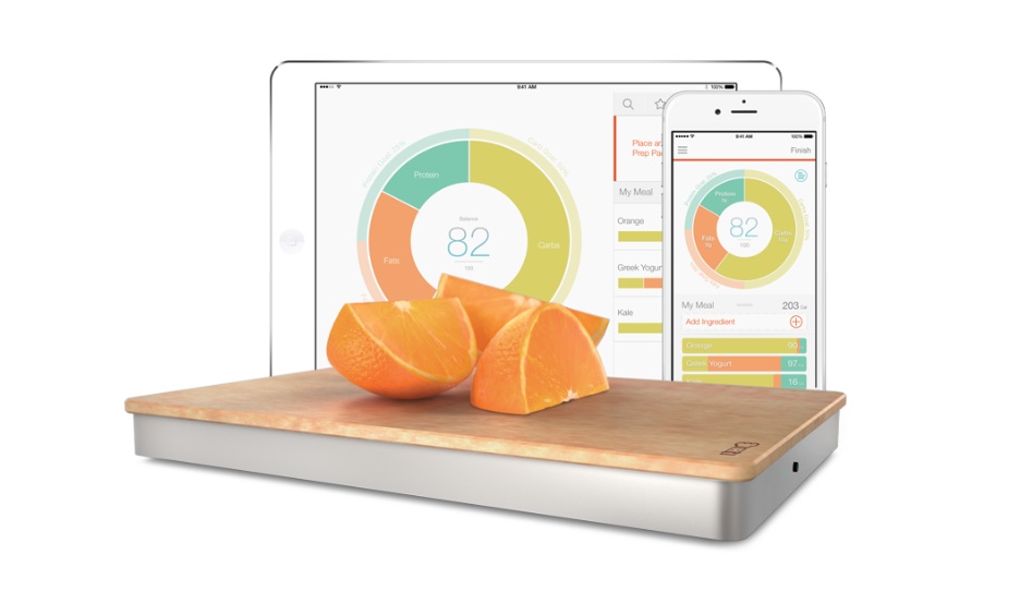 This smart food scale gives you real-time,  insight into the nutrition of the food you eat.