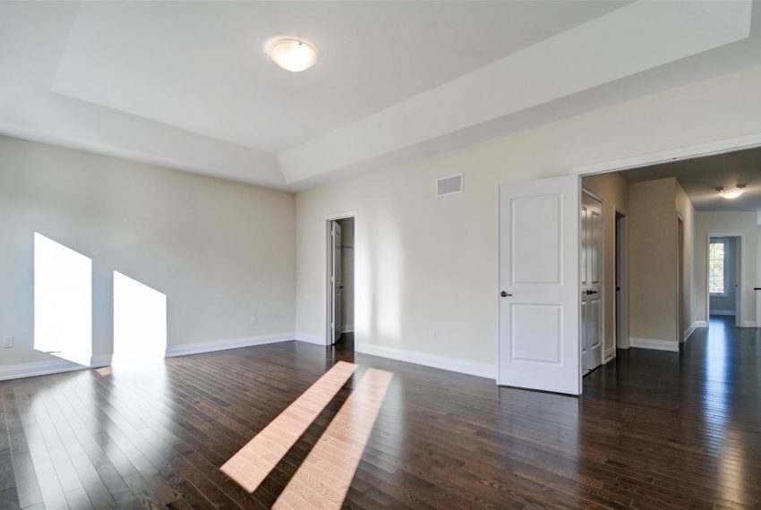 MasterBedroom-2